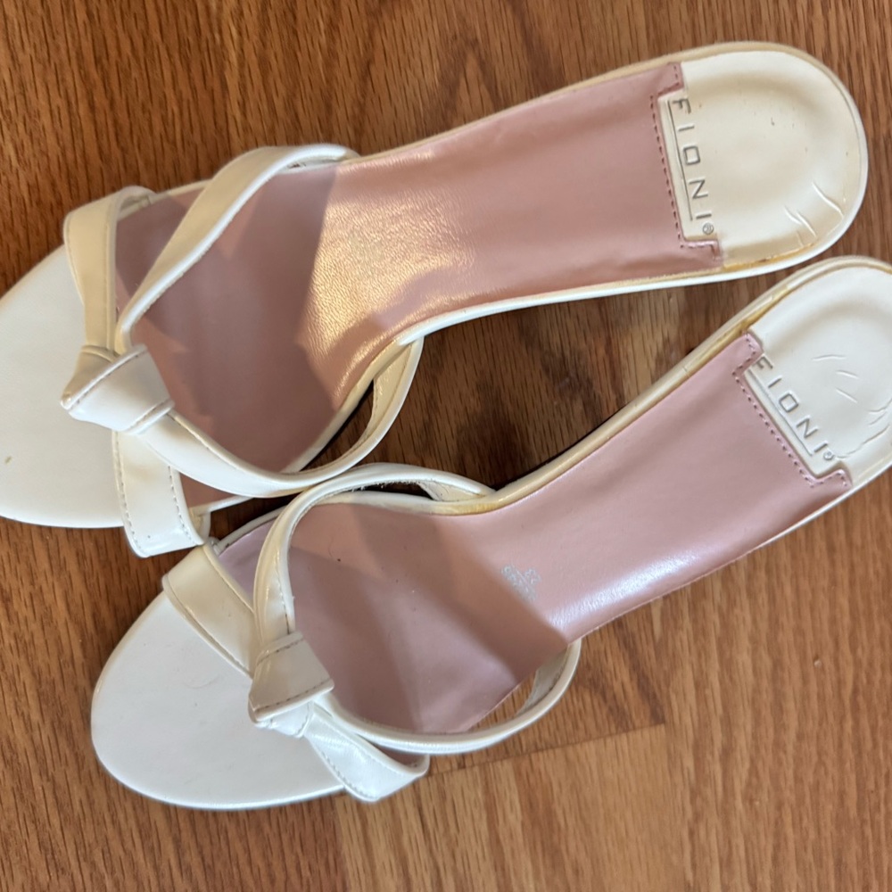 FIONI Clothing Cream Women's Heels